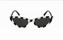 Load image into Gallery viewer, Black and White Cat Eye Sunglasses