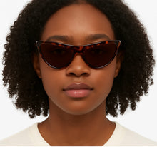 Load image into Gallery viewer, Tortoiseshell Oversize Cat-Eye Sunglasses
