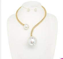 Load image into Gallery viewer, Pearl Wrap Choker Necklace Set
